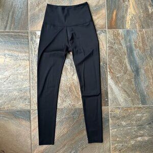 Beyond Yoga Compression Lux High Waisted Midi Legging Women's Size Small Black